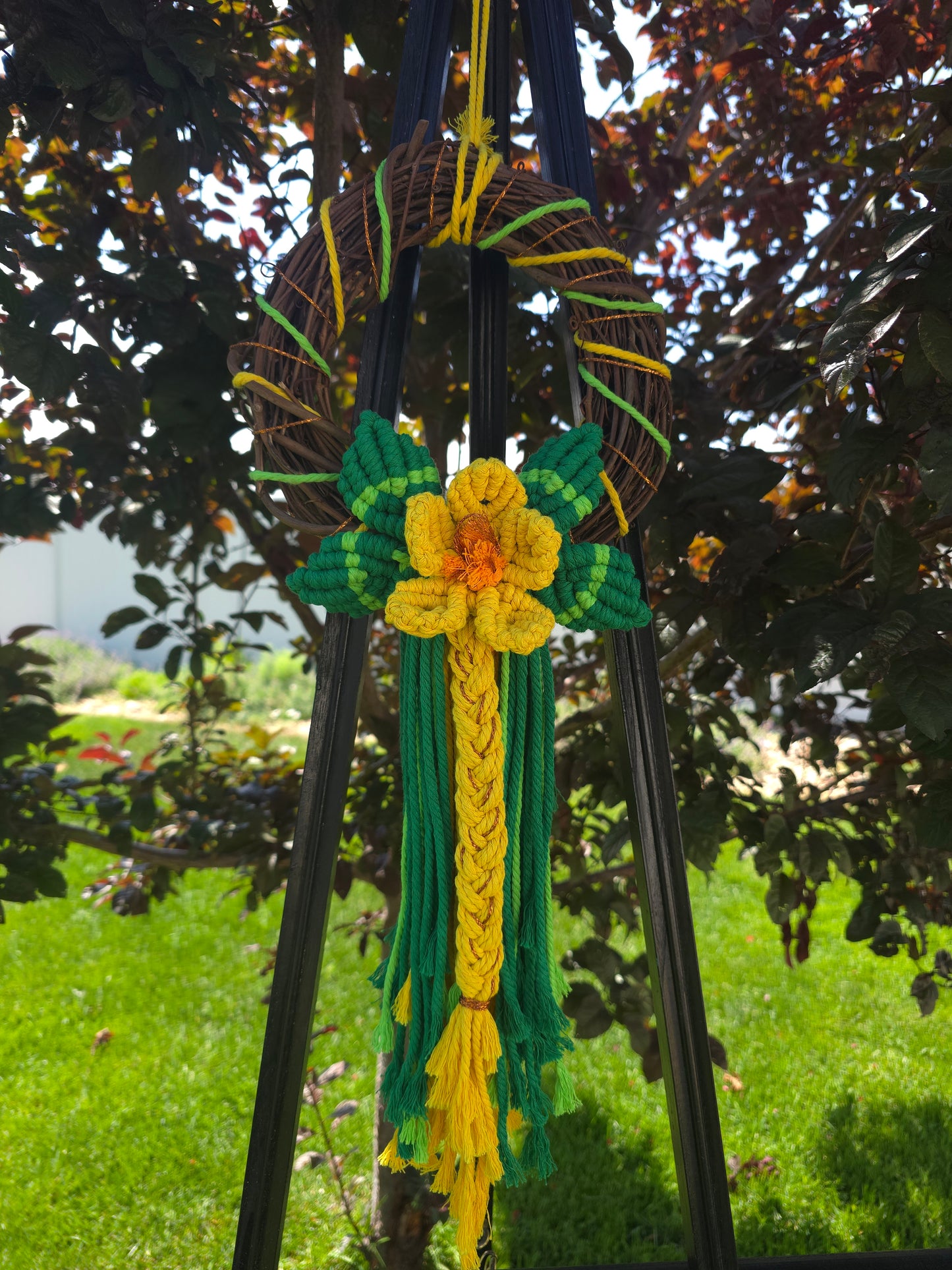 8" Classic *Summer colors* macrame flower wreath